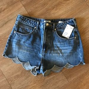 H&M Blue Jean High Wasted Scalloped Shorts